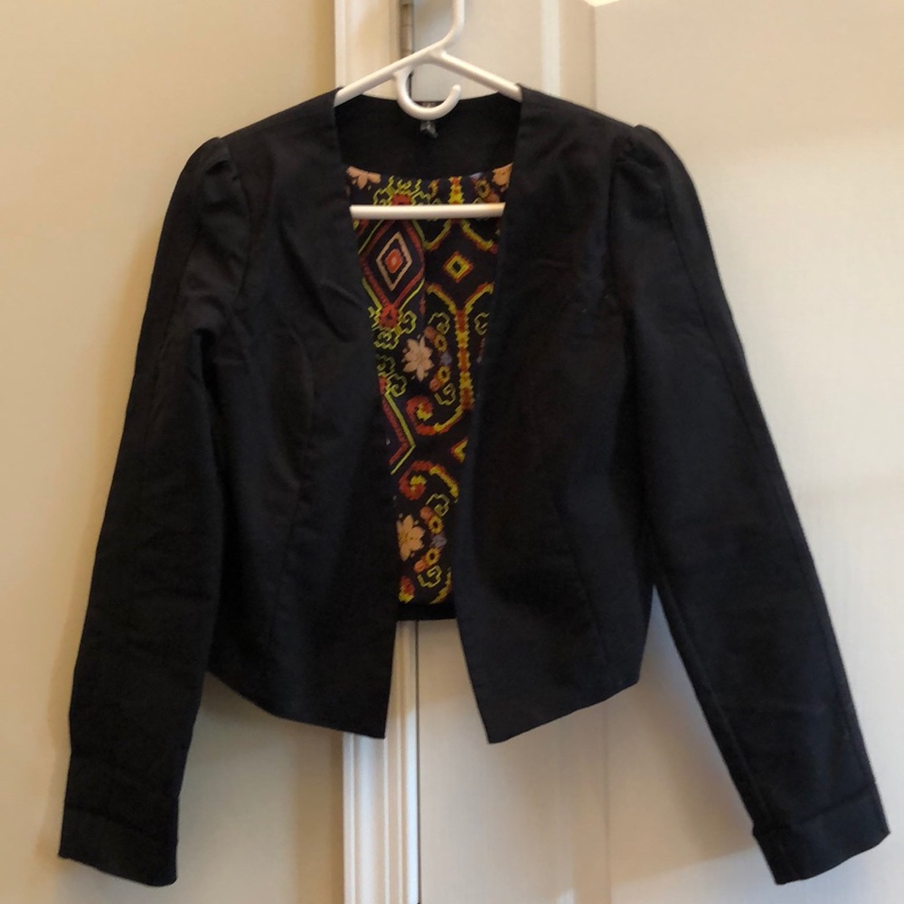 Puff sleeve black blazer